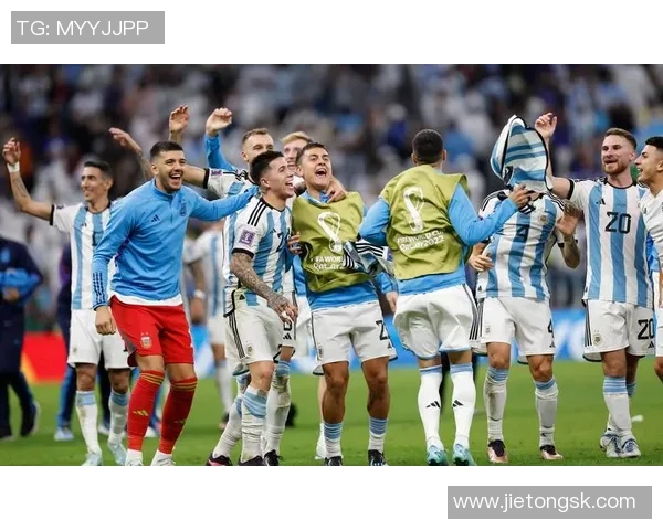 众足球明星挥别卡塔尔世界杯留下的辉煌瞬间与感人回忆