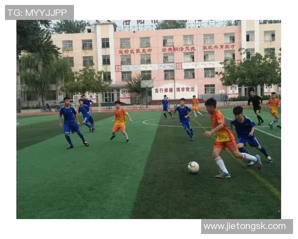 足球栏框的魅力与挑战探讨如何提升青少年足球水平与竞技精神